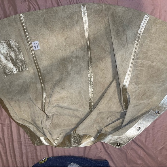 My Dear Tejas Gold Cowhide Jacket with Modern Shiny Finish - Picture 8 of 12